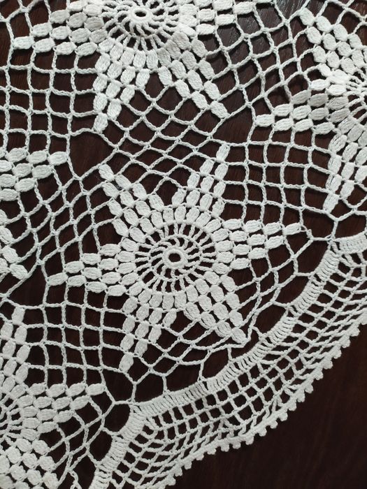 Serweta na stół z kordonka