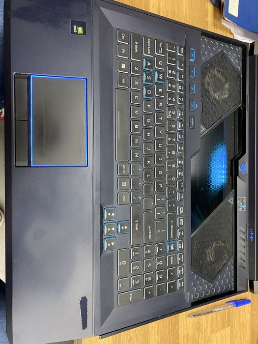 Laptop gamingowy PREDATOR HELIOS  700 i9 64 GB Ram