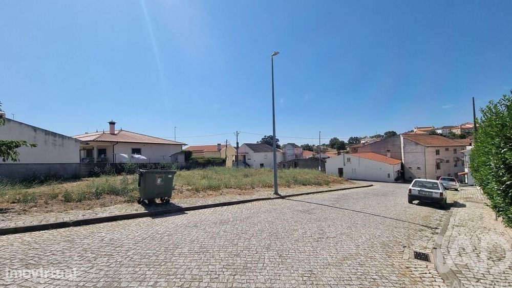 Terreno para construção em Casas do Soeiro de 594,00 m2