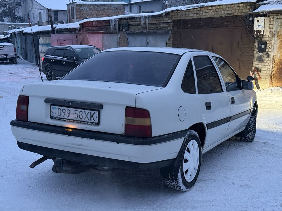 Опель Вектра А Opel Vectra A 1.6 газ/бенз на гарній резині