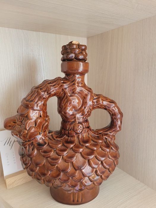 Графин, штоф, баран майолика