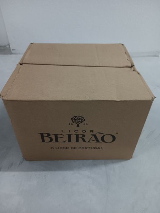 Caixa copos Licor Beirão