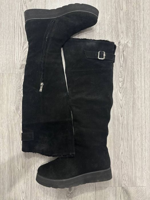 зимові жіночі сапоги ( ботфорди)
натуральна шкіра замша 
колір