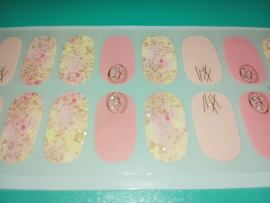 Zestaw naklejek na paznokcie