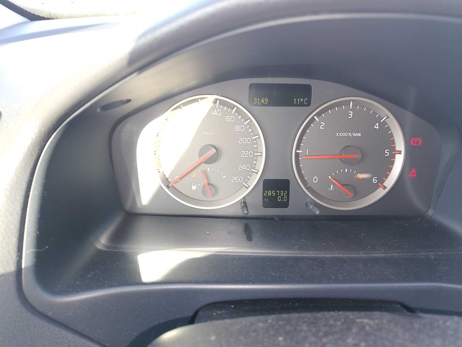 sprzedam volvo v50 2D