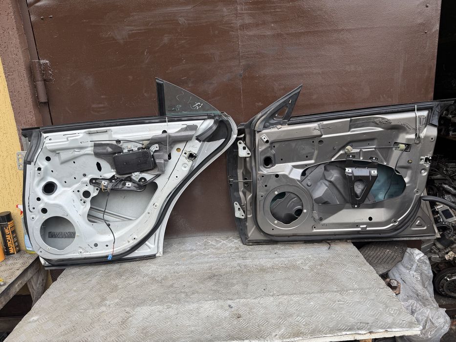 Cls кузов w219 mercedes 2005 дверь правая есть все