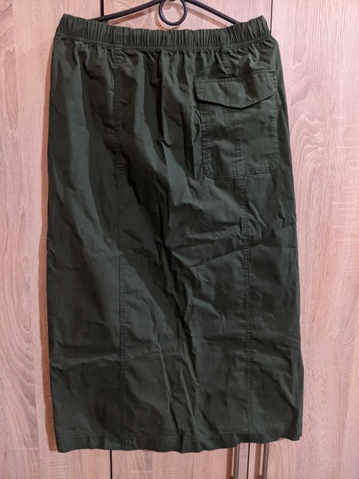 Uniqlo parachute skirt dark green S Спідниця темно зелена розмір S