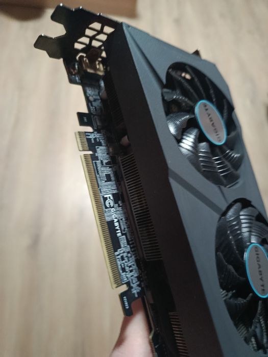 Відеокарта GIGABYTE GeForce RTX 3070 Ti EAGLE OC 8G