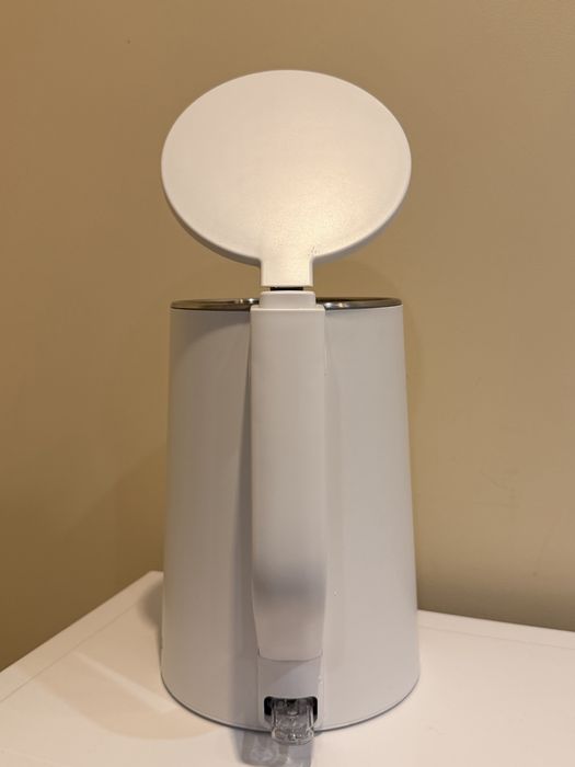 Електрочайник AENO EK2