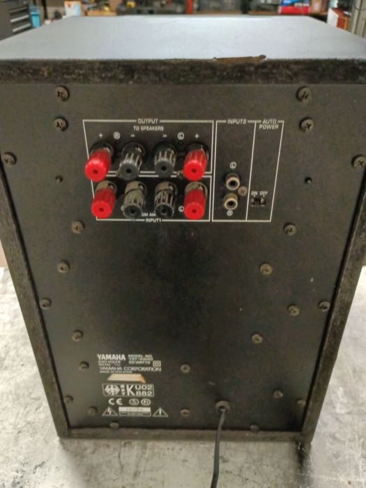 80Subwoofer aktywny YAMAHA YST-SW40