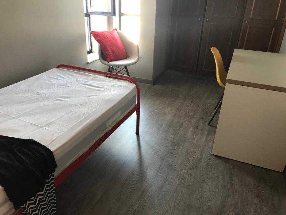 Arrendar alugar quarto Aveiro, 500m da Universidade. 4 Estudante. 919 353 041.
