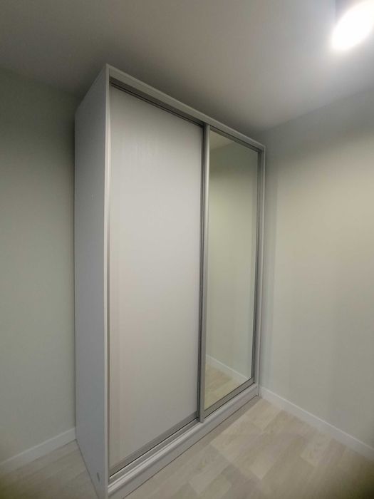 Шафа купе шириною 140 см біла, нова  в Наявності!