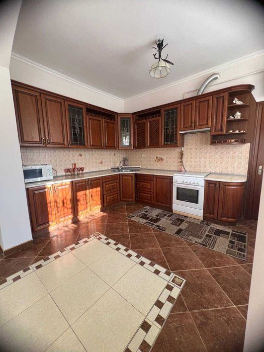 Оренда будинку в Мурованому