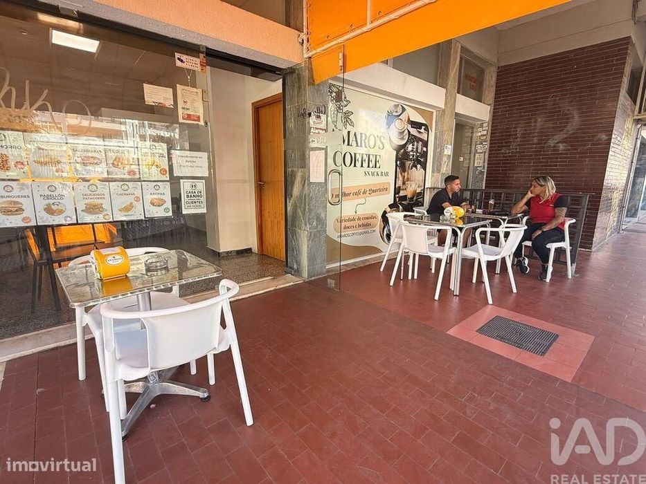 Café / snack-bar em Quarteira de 145,00 m2
