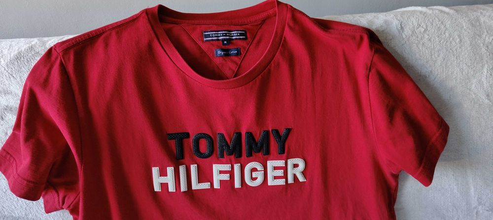 Tommy Hilfiger T-shirt oryginalny.