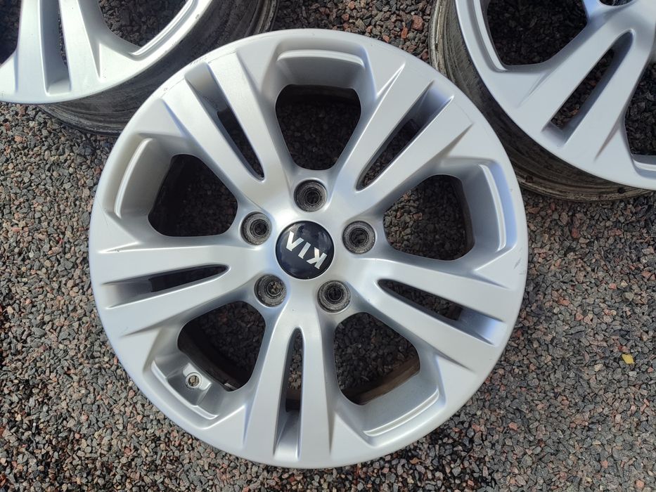 Диски  R-16. 5×114.3 J-6.5 ET-42.5 Dia-67.1