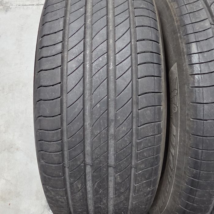 4 pneus 235 60 R18 Michelin
