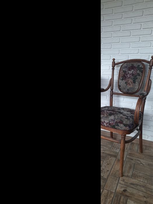 Старинные Венские кресла Войцехов