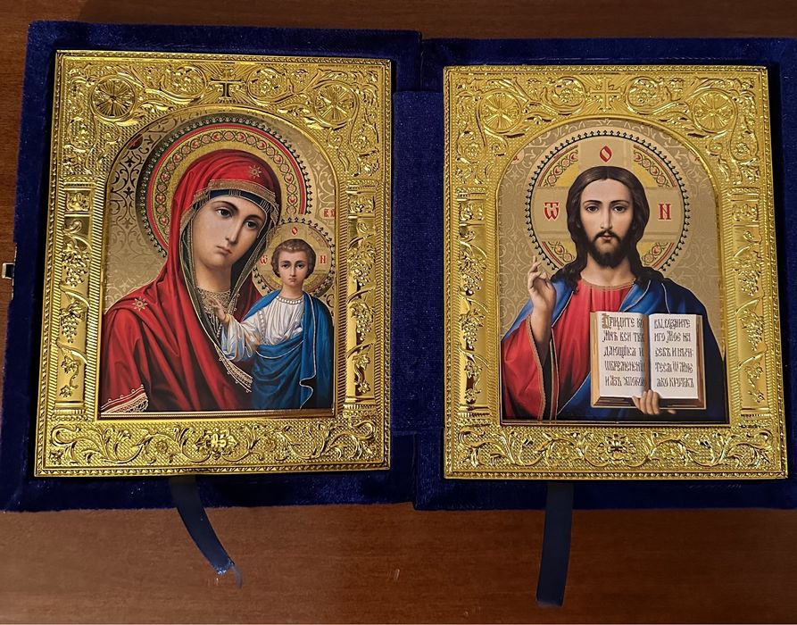 Икона в бархатном футляре