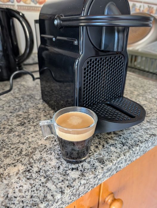 Máquina de café Nespresso Delonghi inissia