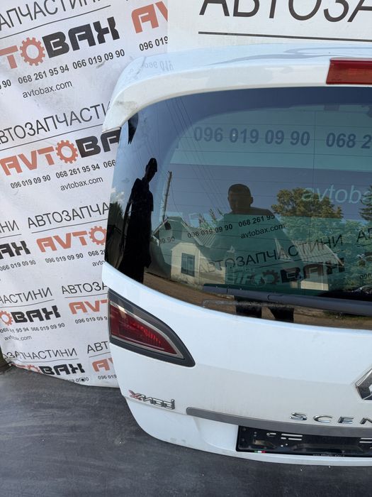 Задня кришка багажника Ляда (зі склом) Renault Scenic 3 сценік 2009-2015 443831
