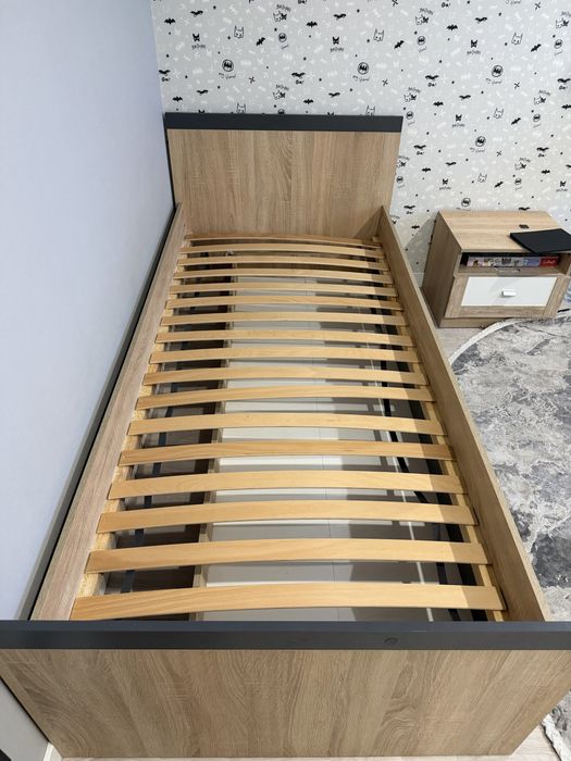 Ліжко дитяче.