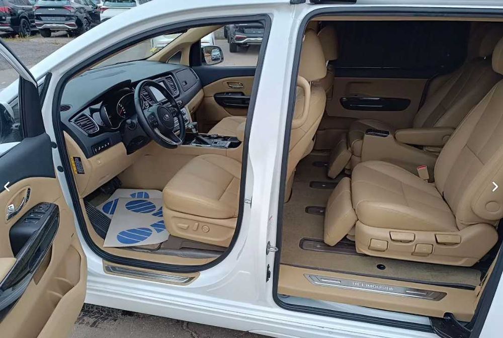 Kia Carnival  2019