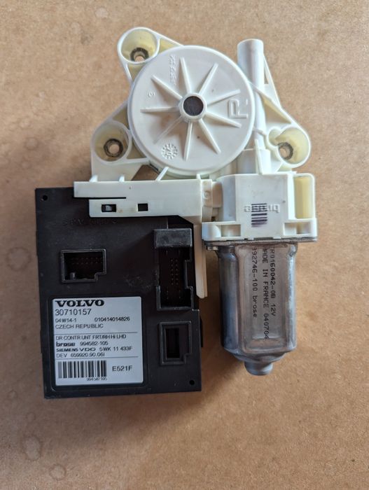 Скло підйомник Volvo V50