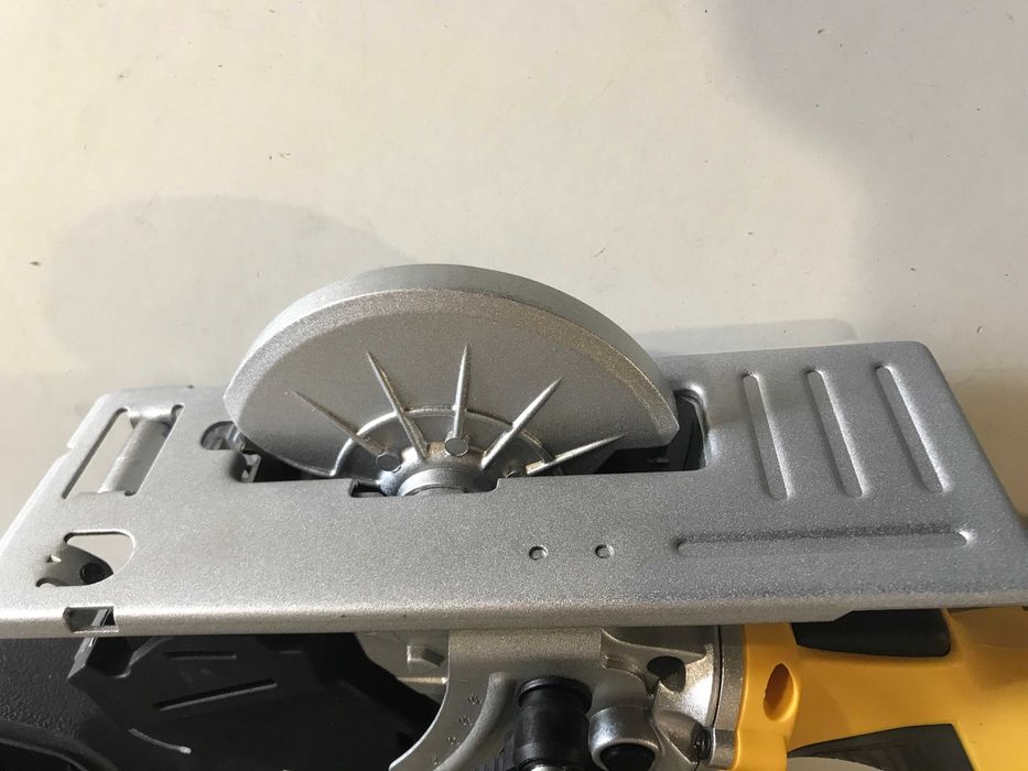 Різак по металу Powerplus POWX1410 600 Вт