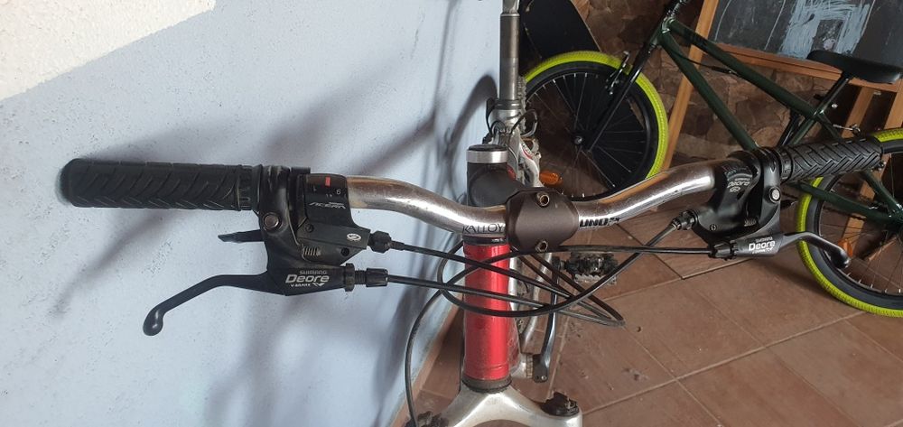Bicicleta de alumínio btt