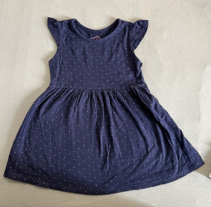 Paka sukienek i spódniczek dla dziewczynki rozmiar 86