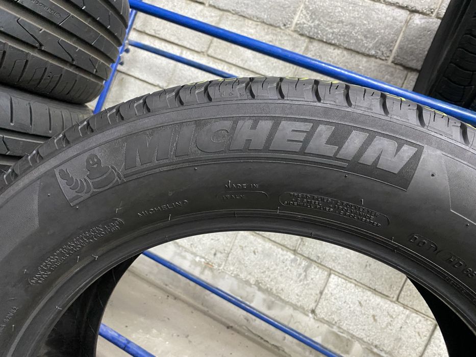 Літні шини 255/60 R20 (113V) MICHELIN