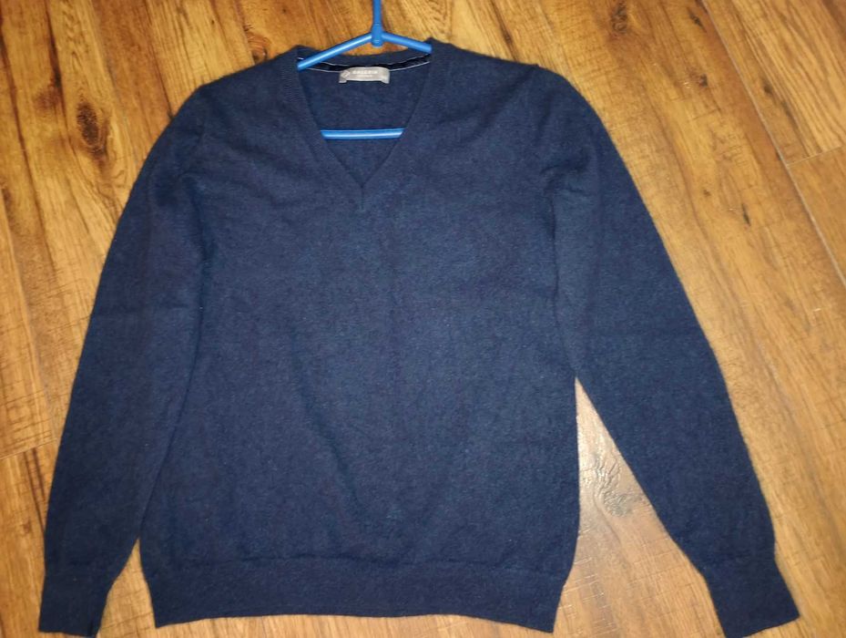 Kaszmirowy granatowy sweterek rozm. M.