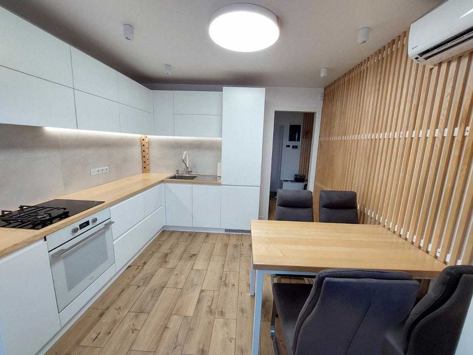 Продаётся уютная 2комнатная квартира с новым ремонтом, ЕОселя