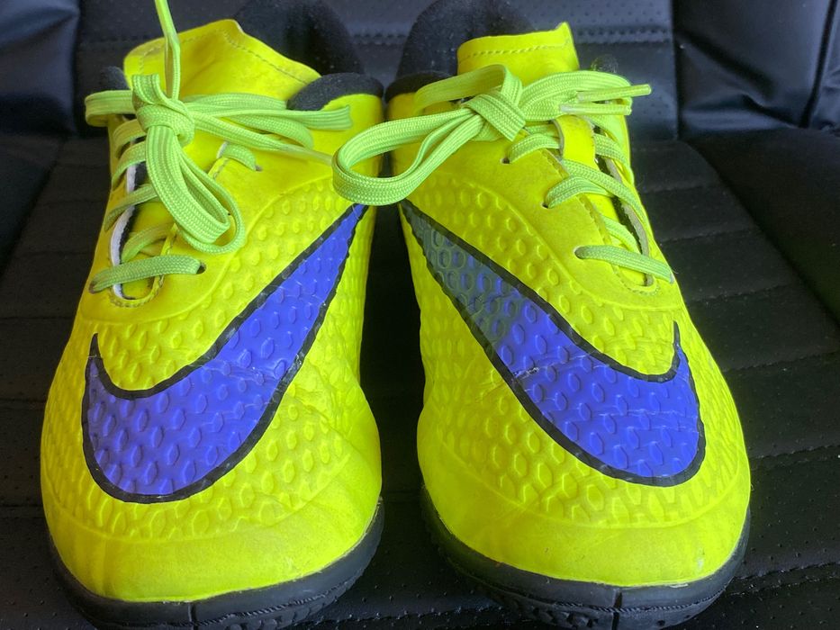 Nike Hypervenom 38 (24cm) buty piłkarskie halówki