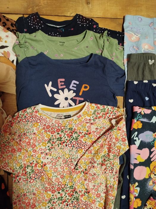 Legginsy i bluzki r. 104