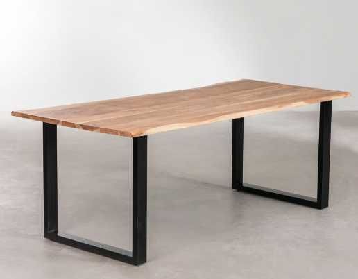 Mesa de Jantar ou Reuniões, em madeira