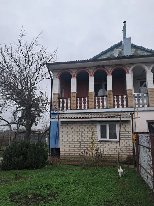 Продам добротний  будинок