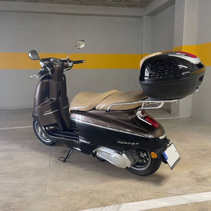 Vendo Peugeot Django 125 de 2017