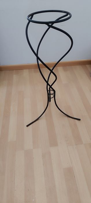 Jarrão+Suporte em ferro preto