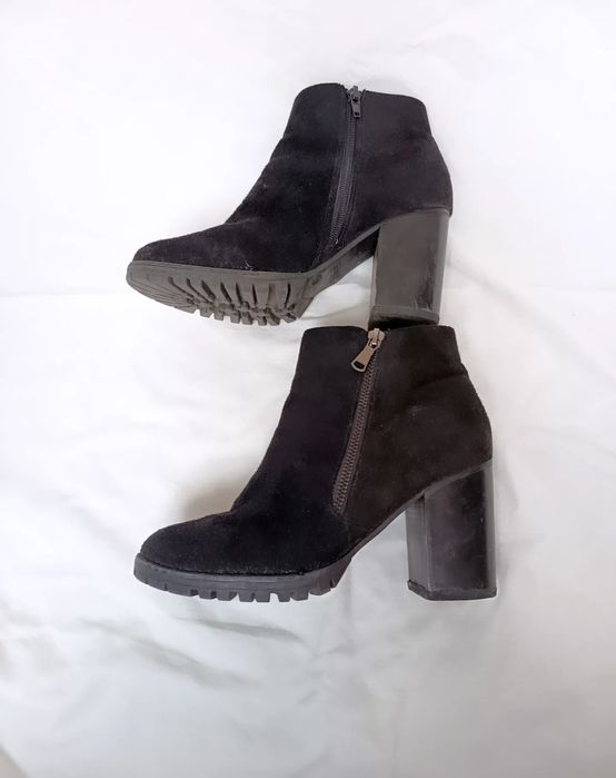 Botas Pretas de Salto
