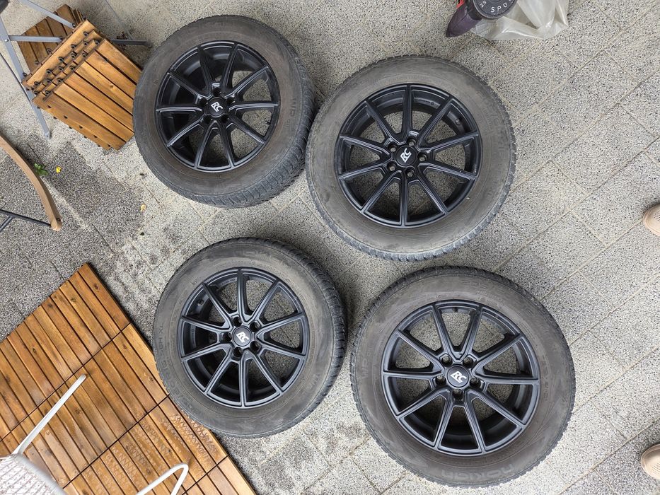 Felgi z oponami zimowymi RC Design RC 32 SBM 6,5x16 5x100 ET40; Nokian WRD4 205 60 R16