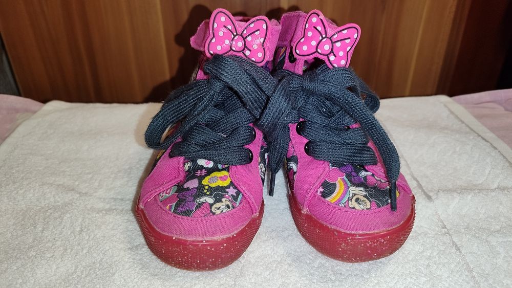 Кросівки для дівчинки чобітки демісезонні