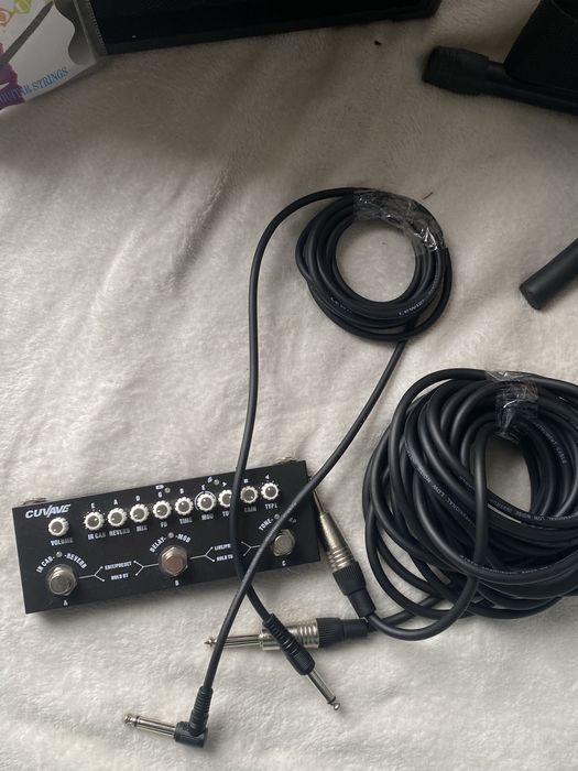 • Guitarra elétrica Max + Amplificador + Kit completo •