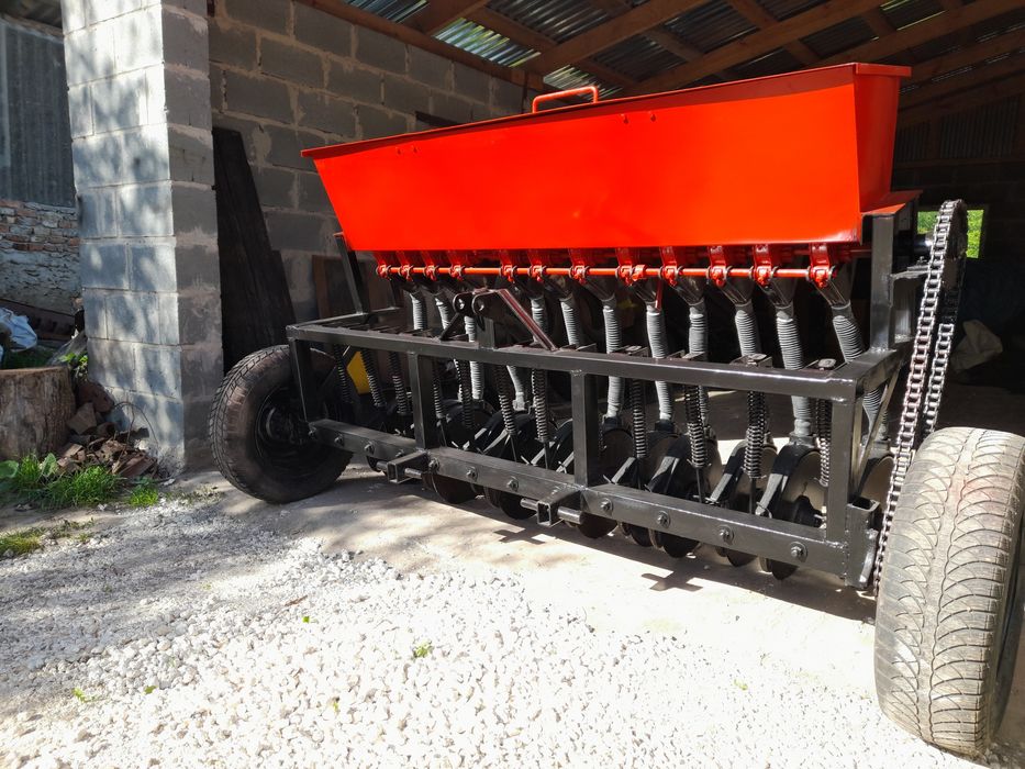 Сівалка зернова навісна