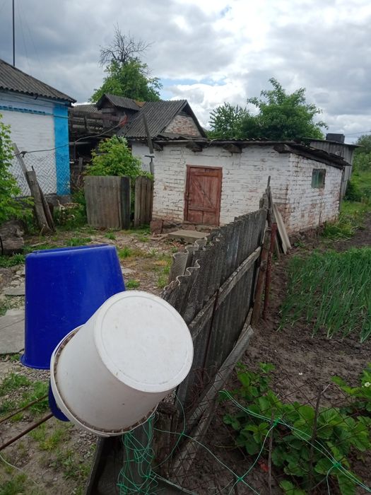 Продам будинок і земельну ділянку 26 сот