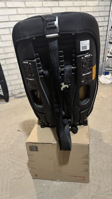 Дитяче крісло kinderkraft isofix