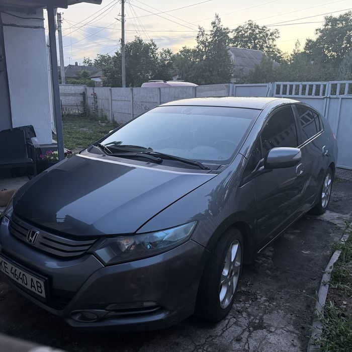 Аато Honda Insight