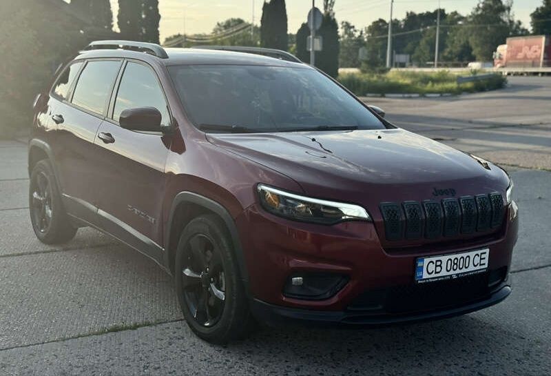 Продам Jeep Cherokee