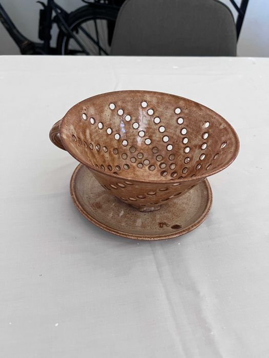 fruteira cerâmica barro com detalhes bonitos